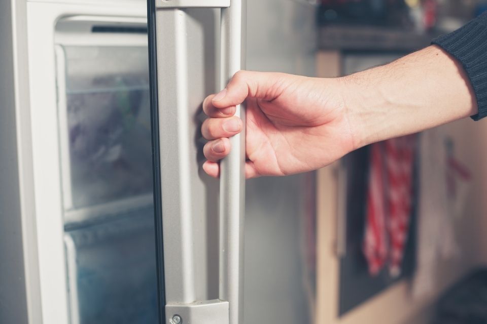 Como economizar energia com freezer? Veja as melhores dicas!