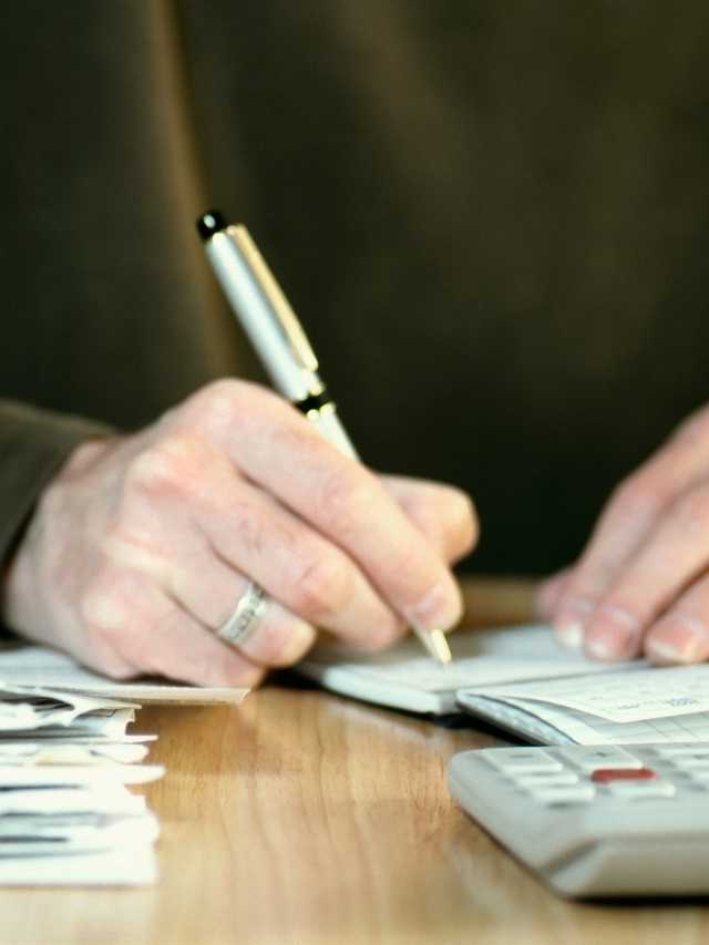 Despesas de casa: Como cortar gastos mensais?