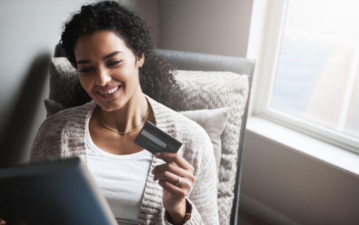 3 benefícios de pagar seus boletos com cartão de crédito