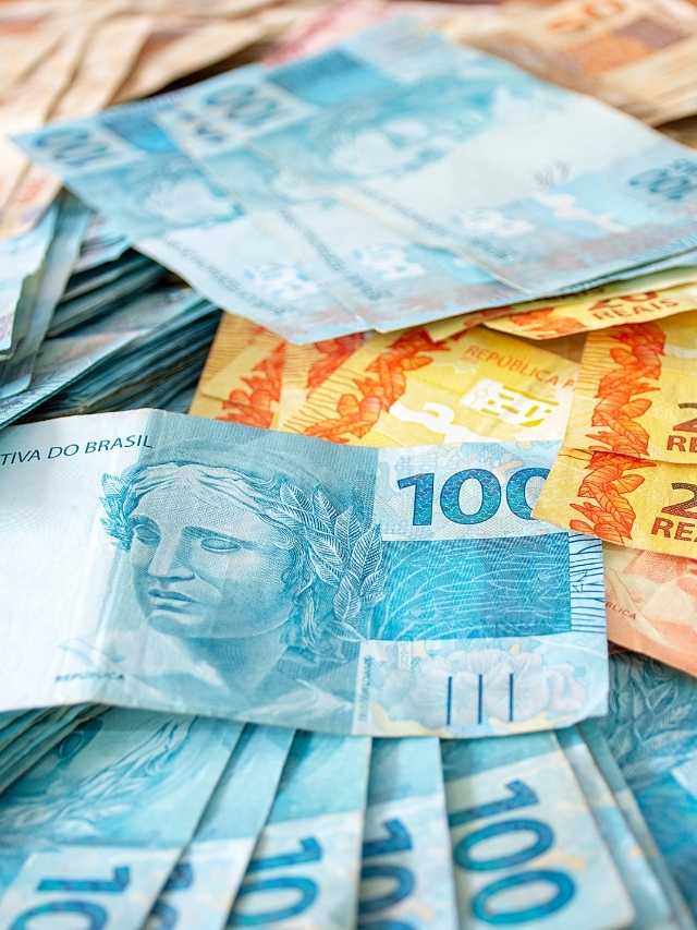 Salário Mínimo hoje: Confira os Valores de 1990 a 2022!