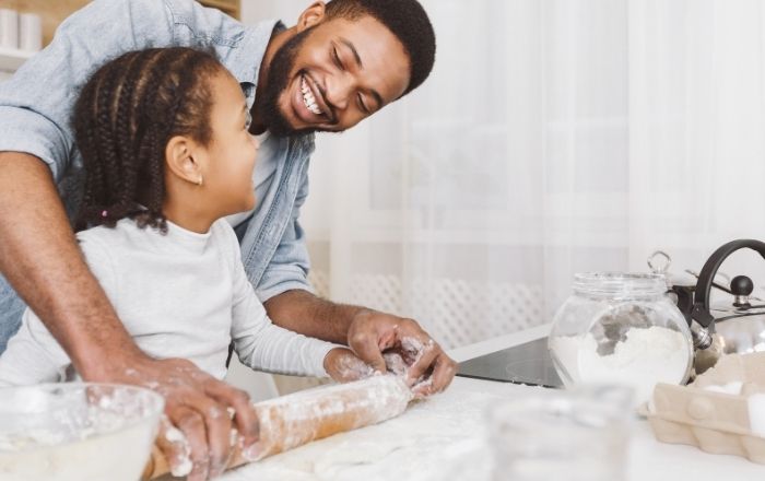 Como crianças podem ganhar dinheiro? Conheça as dicas