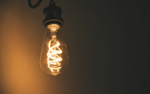 imagem de uma lâmpada incandescente.