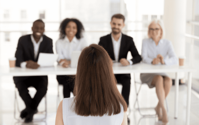 imagem de entrevista de emprego mobills