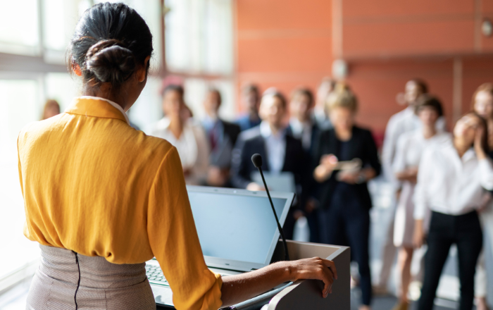 Como falar em público: Veja 4 dicas!