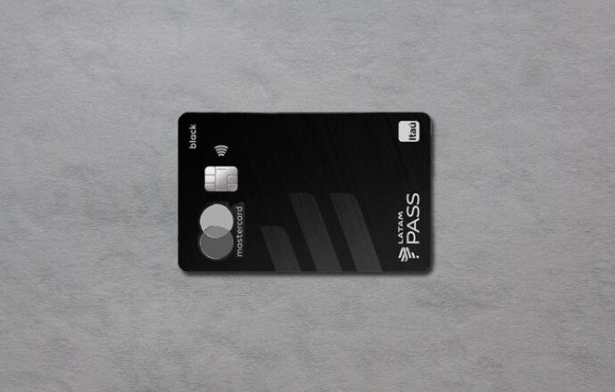 Cartão LATAM Pass Mastercard Black: veja os benefícios e como solicitar