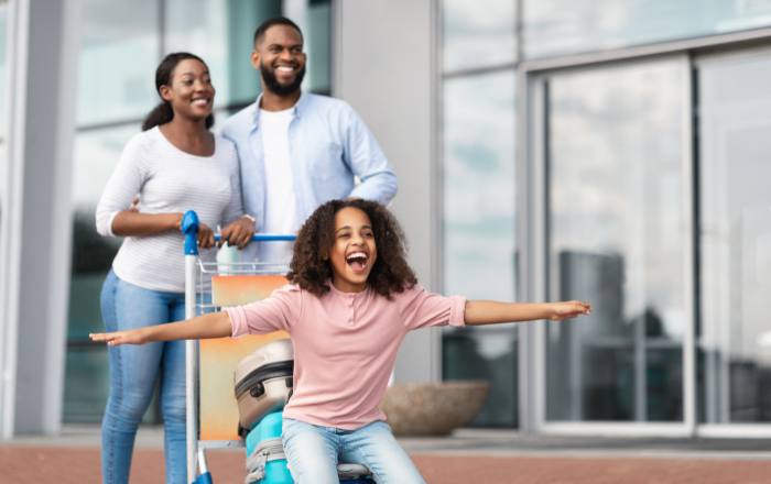 Promoção de passagem aérea para julho: veja como encontrar voos baratos para as férias