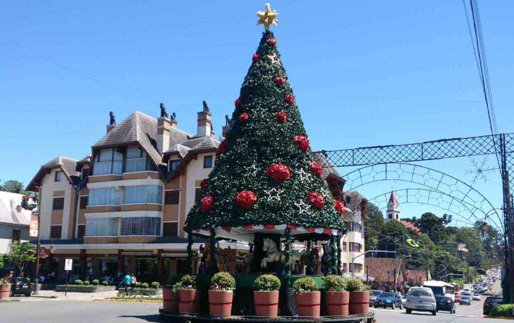 melhores destinos para viajar no Natal - gramado